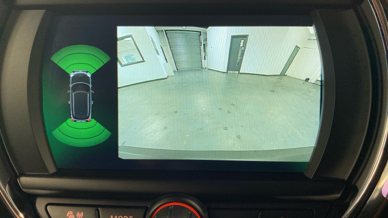 MINI Hatchback 1.5 Cooper Exclusive II 3dr Petrol Hatchback